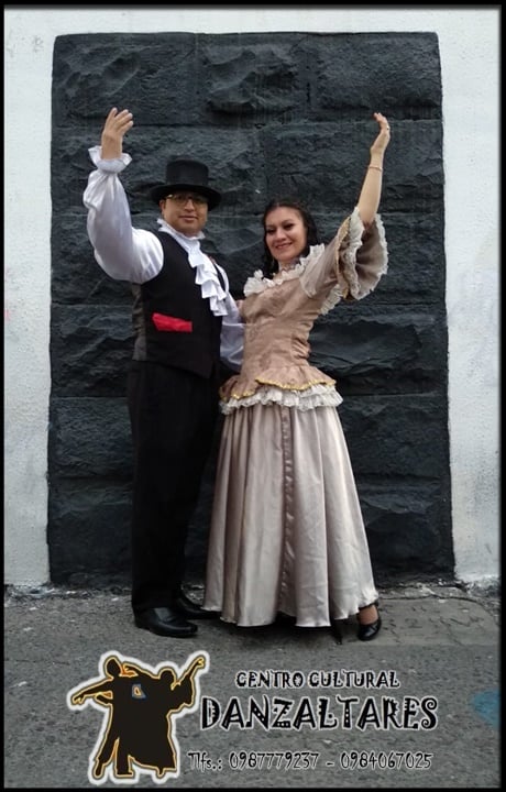 BAILE COLONIAL